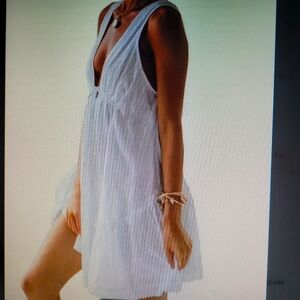 NIB/ White V- Neck Dress